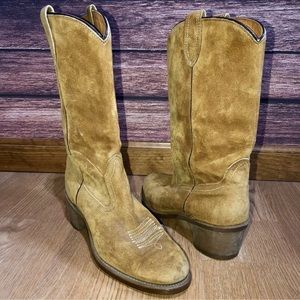 Wolverine Boots Suede Camel Leather Vibram Cowboy